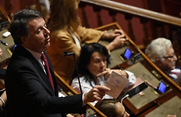 Rave: Renzi, norma è scritta male, cambiarla è un dovere