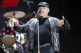 "Tra la via Emilia e la Trinacria", Vasco Rossi, la Sicilia, in attesa delle prossime "Grandimprese"