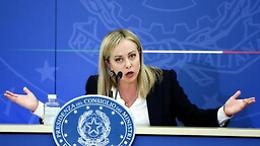 Meloni sbaglia i numeri sul gas e poi scherza: «Milioni, miliardi. Ormai impazzisco con i numeri»