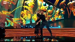 La bachata di Wanda Nara è sexy...come lei