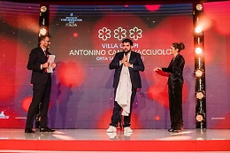 Tre stelle Michelin a Cannavacciuolo, 38 new entry nella Guida