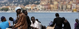 Migranti, hotspot di Lampedusa stracolmo e su tensioni Italia-Francia interviene Ue