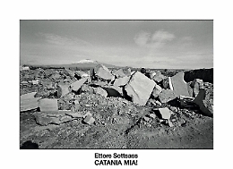 "Catania mia", lo sguardo di Sottsass in 111 foto