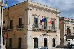 Rosolini, due dipendenti comunali licenziati in tronco per assenteismo