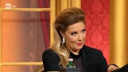 Le condoglianze di Milly Carlucci a Selvaggia Lucarelli in diretta tv a «Ballando con le stelle»