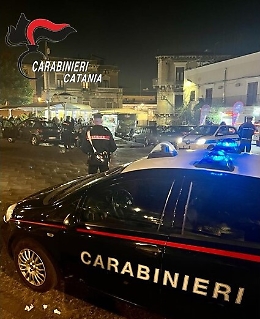 Lotta all'illegalità a Catania: denunciati due parcheggiatori abusivi e multa a ristoratore cinese