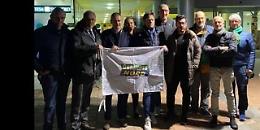 Bossi: saluto delegazione Comitato Nord sotto ospedale