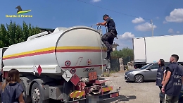 Catania, maxi evasione di Iva e accise sul carburante: sequestrati 25 milioni