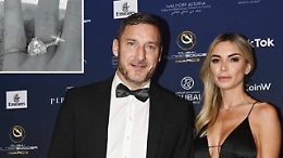 Francesco Totti-Noemi Bocchi, ecco l'anello di fidanzamento da 300 mila euro