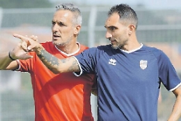 Il derby Catania-Acireale sotto la pioggia, torna Ciccio Lodi