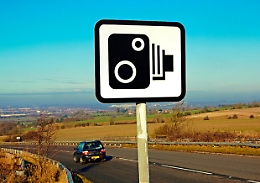 Limitatore di velocit&agrave; obbligatorio (e non disattivabile) su tutte le nuove auto a partire dal luglio del 2024