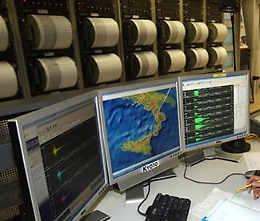 Terremoto, sciame sismico in mare nel Tirreno meridionale