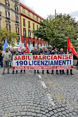 Jabil:premi ai manager?Dipendenti,per noi tredicesima intera