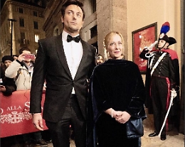 Prima della Scala, la prima volta di Giorgia Meloni con il compagno Andrea