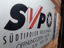 Crisi Svp: nuovo rinvio per riunione a porte chiuse