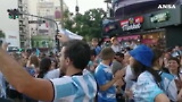 Messi trascina Argentina in finale: festa a Buenos Aires