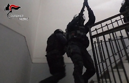 Palermo, azzerato il gruppo di pusher dello Sperone che "fatturava" 5 mila euro al giorno