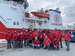 Life Support, la nave di Emergency verso il Canale alla ricerca di naufraghi: a bordo anche Daniele Silvestri