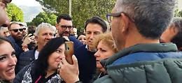 Conte a Palermo tra percettori reddito di cittadinanza: &laquo;Il governo vuole anticipare i tagli&raquo;