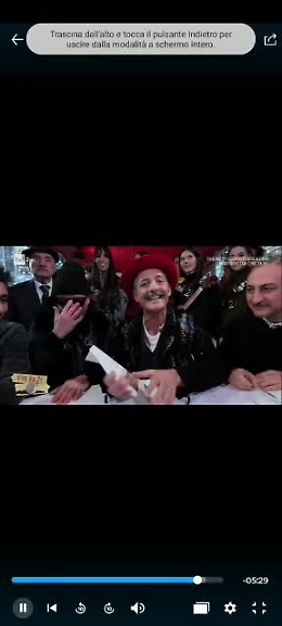 "Viva Rai 2", Fiorello "imita" ricercatori catanesi su scoperta in Iraq: «Mxxxa...'pari»