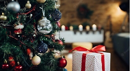 Natale, è l'assenza di sentimenti l'altra povertà: se il vero regalo è la condivisione