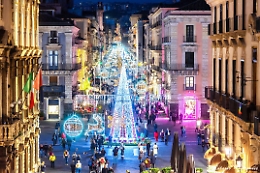 Capodanno, i divieti del Comune per "blindare" piazza Duomo e piazza Università