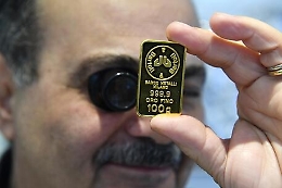 Confiscati 6 milioni (anche un cavallo da corsa e lingotti d'oro) al re delle scommesse di Cosa nostra