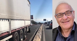 Harley-Davidson finisce contro un camion, muore a Gravina il chirurgo Garrotto