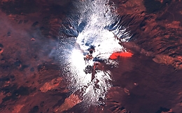 Etna, il rosso della lava visto dallo Spazio