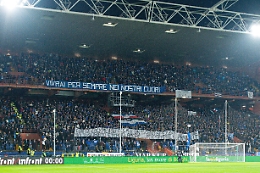 Vialli: Loizzo, 'Napoli colera' durante 1' silenzio, vergogna