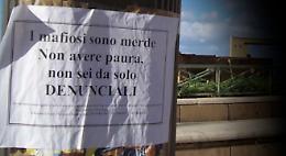 Catania, rifiuta di pagare il pizzo e denuncia: ma l'estorsore libero lo minaccia e lo aggredisce