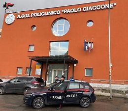 Picchiarono medico del Policlinico di Palermo, arrestati padre e figlio