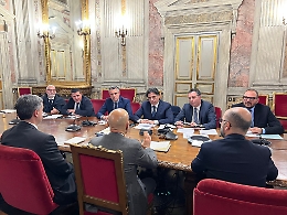 Agricoltura siciliana in crisi: misure di Lollobrigida a sostegno del comparto