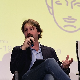 Caso Cannes, &egrave; "rivolta" contro Manlio Messina: &laquo;Parole gravi e inaccettabili&raquo;