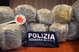 Sequestro di 44 chili di droga tra Vittoria e Scoglitti: un arresto