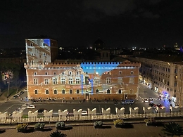 Palazzo Venezia si illumina con le foto di "Roma silenziosa bellezza"