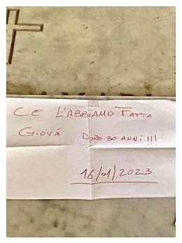 Arresto Messina Denaro, il biglietto sulla tomba di Falcone: «Giovà, ce l'abbiamo fatta»
