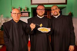 Quando la gola non è peccato: "Le ricette del convento" con tre monaci siciliani