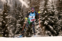 Biathlon: Vittozzi 2/a in rimonta nell'inseguimento, 7/a Wierer