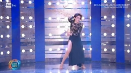 «Anche noi sordi ce la possiamo fare», la palermitana Carmen Diodato balla: performance da standing ovation