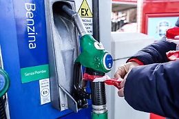 Benzinai, sindacati spaccati sullo sciopero: per alcuni un giorno di chiusura, per altri due