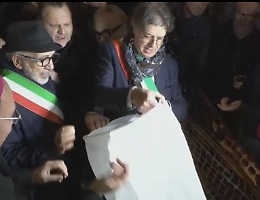 Lanterne bianche in cielo, Castelvetrano e Campobello in piazza contro la mafia