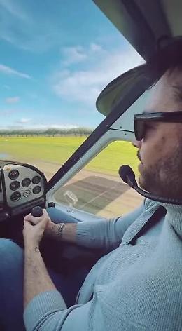 Fabio De Vivo e il "giro della morte" sull'Etna: boom sui social