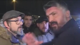 Valencia in crisi, Gattuso dà uno schiaffo alla telecamera che lo infastidisce