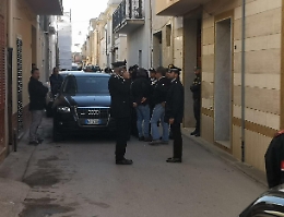 Matteo Messina Denaro, le cinque carte di identità trovate nel covo e l'ipotesi del furto