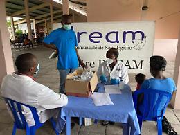 Papa: la storia di Dream che offre cure gratis e accoglienza