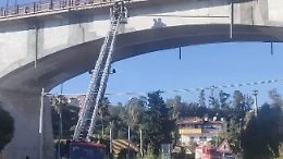 Porto Empedocle, si staccano calcinacci dal cornicione lungo la 115: nessun ferito