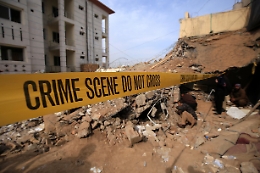 Pakistan: il kamikaze in moschea indossava divisa di polizia