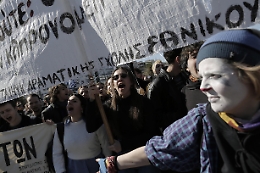 Grecia: artisti in sciopero contro 'svalutazione' loro salari