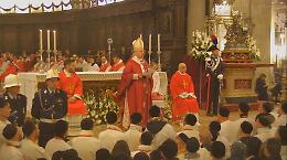 S. Agata, l'omelia di mons. Renna alla Messa dell'Aurora: «"I santi della porta accanto" portano la croce»